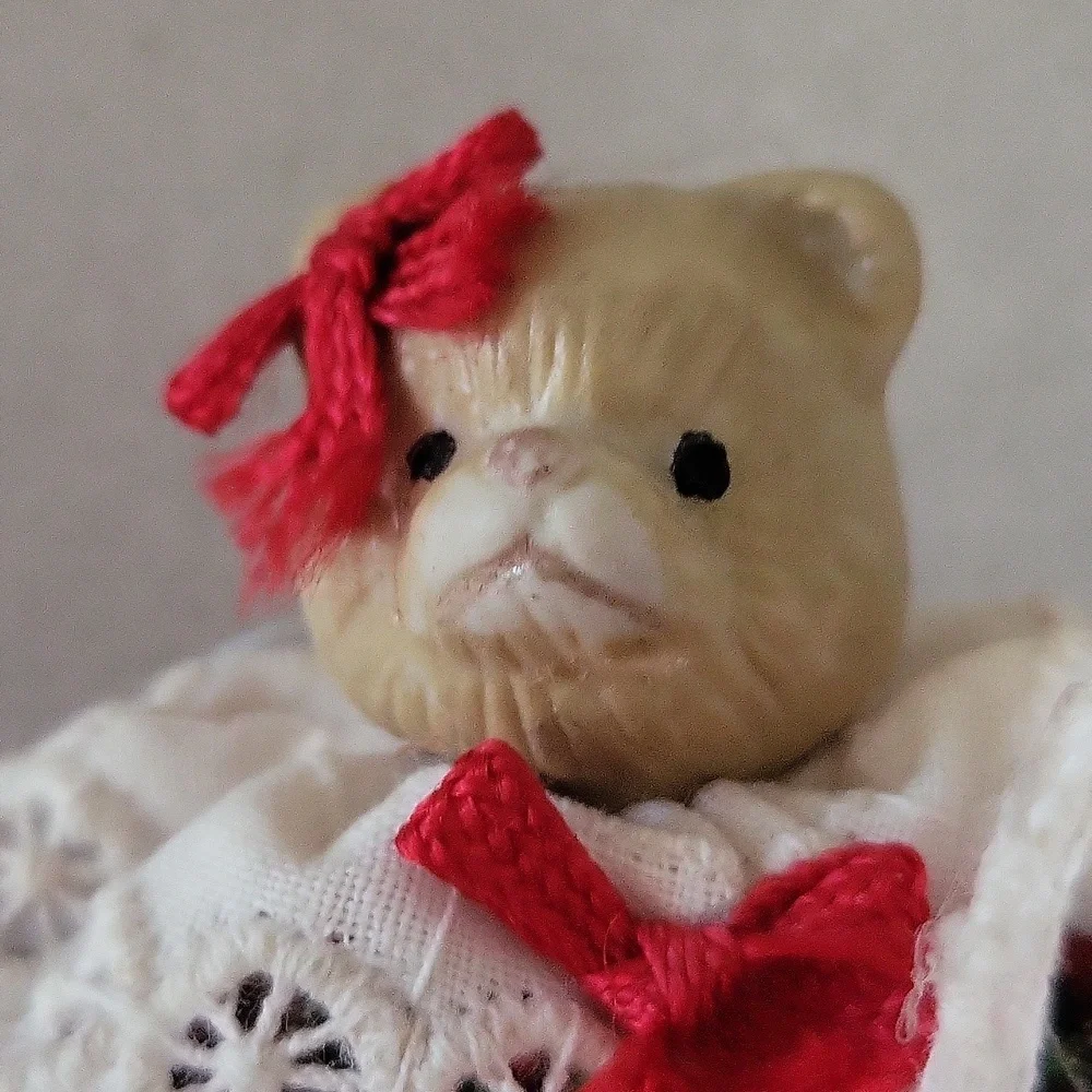 Dollhouse Miniature Bear - Picture 6 of 7